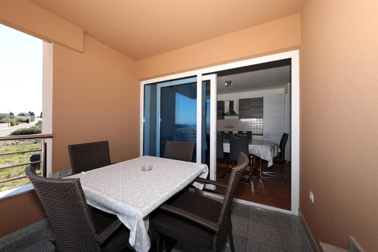 Apartment Dora Preko Buitenkant foto
