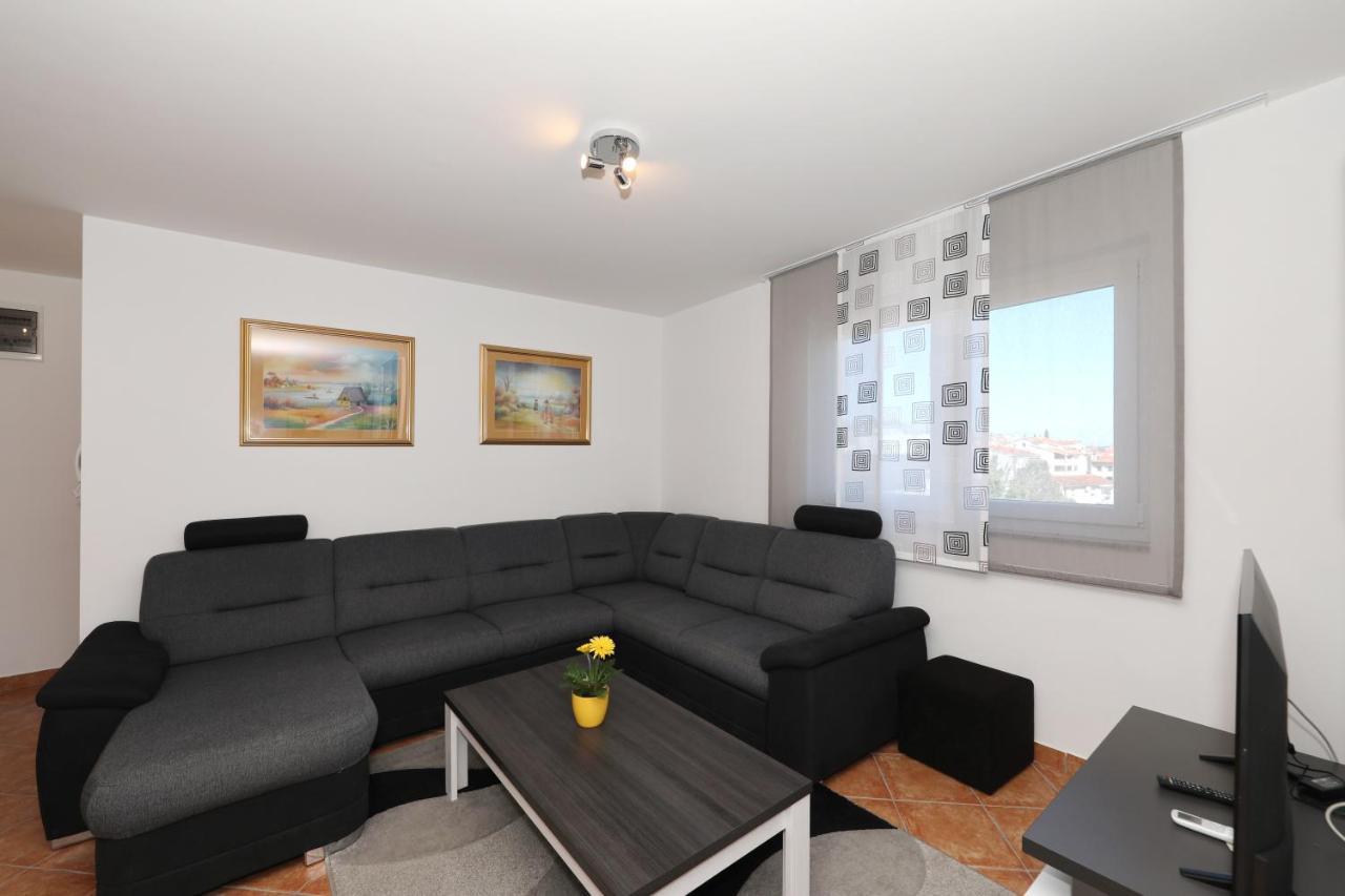 Apartment Dora Preko Buitenkant foto